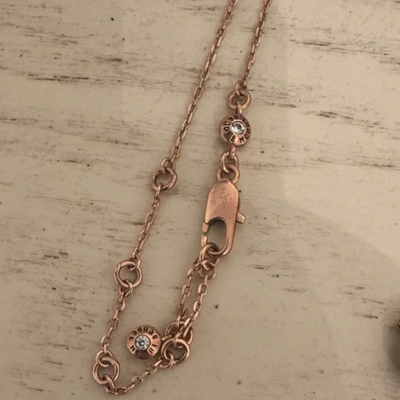 Henri Bendel rose gold pendant necklace - Picture 3 of 5